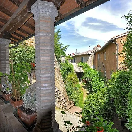 Sleeps 2 * Centeno